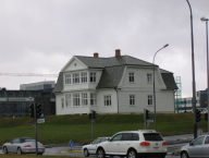 Obr. 8  Recepční vila Höfði (Reykjavík, Island)